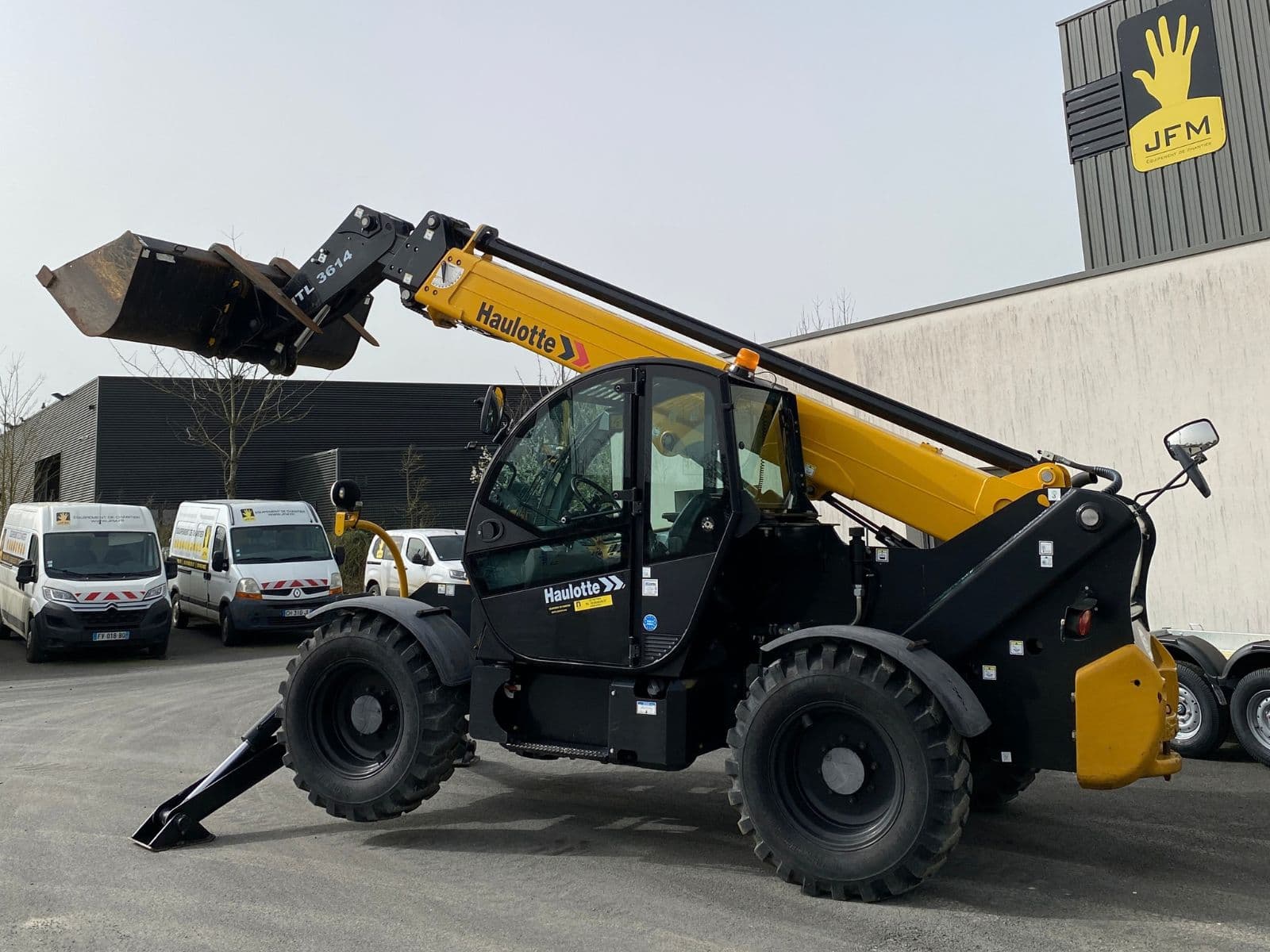 Chariot télescopique 13 m / 3,6 T